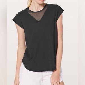 Lululemon For The Run Short Sleeve size 4